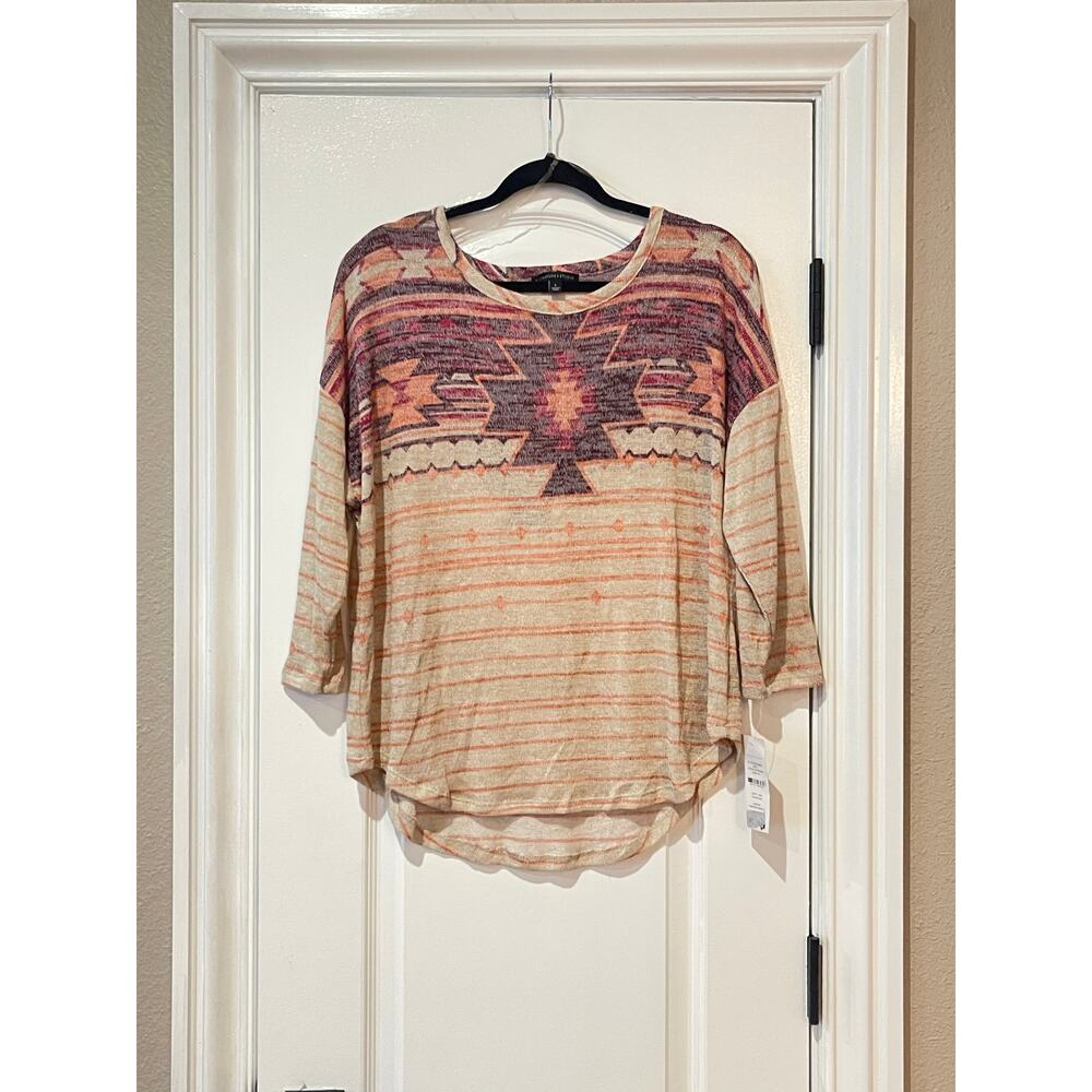 New  Signature Studio Top Crochet Overlay Aztec Womens Top Large